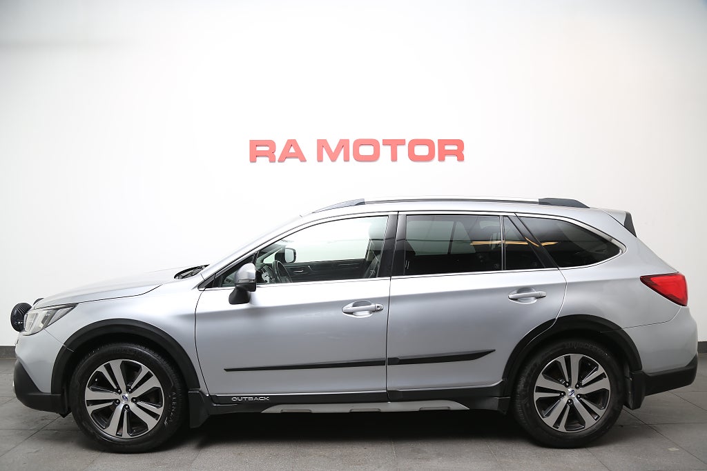 Subaru Outback 2,5i 175hk Summit AWD Taklucka H/K Skinn Motorv Drag 2018