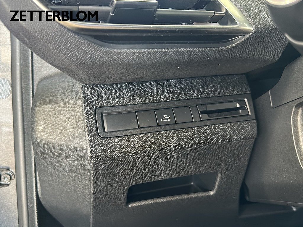 SUV Peugeot 3008 14 av 17