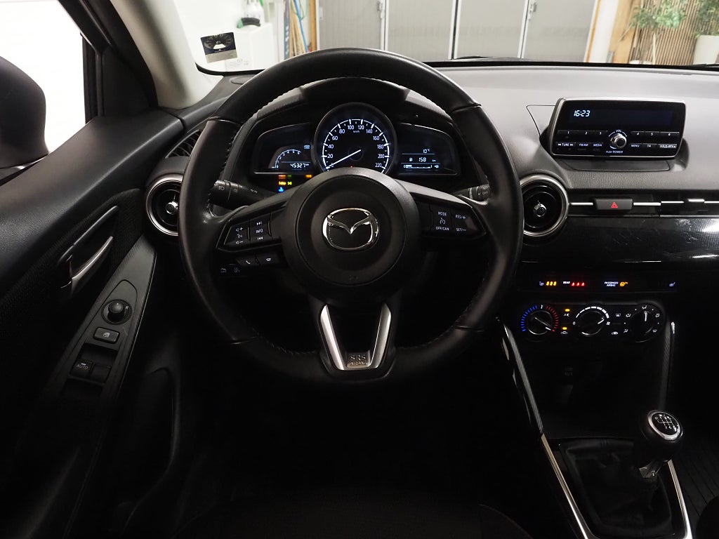 Mazda 2 1.5 SKYACTIV-G 90hk Core Motorvärmare Farthållare 2020