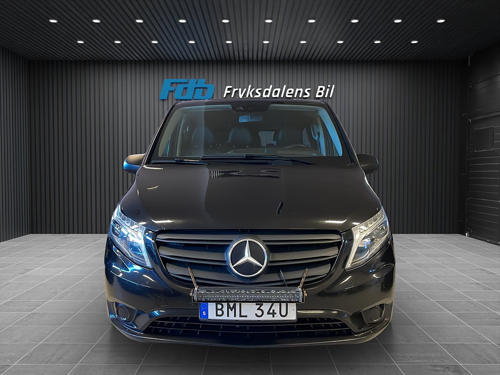 Mercedes-Benz Vito 2021 - miniatyr 2