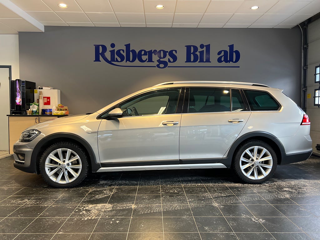 Volkswagen Golf Alltrack 2.0 TDI 4Motion Alltrack Drag, V-hjul & Värmare!
