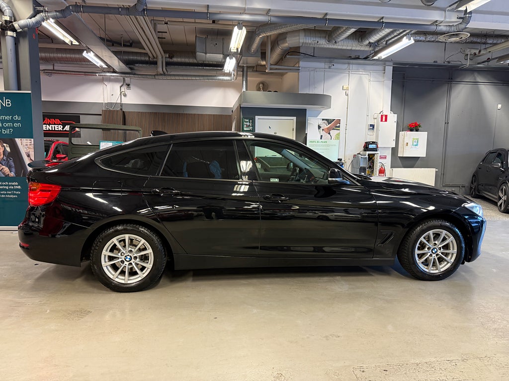 BMW 320d 2015 - miniatyr 6