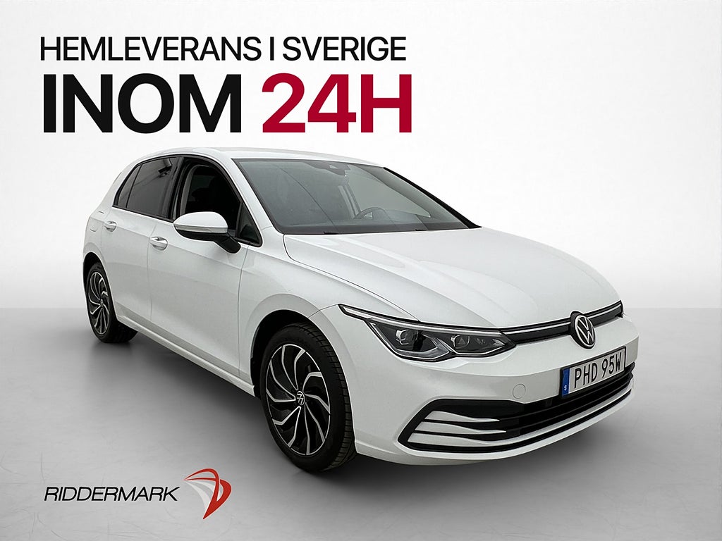 Volkswagen Golf 1.5 eTSI 150hk Värmare Cockpit Ambient Navi