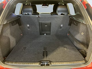 Volvo XC40 D4 AWD Geartronic R-Design Drag Navi Kamera Skinn S&V – bild 12