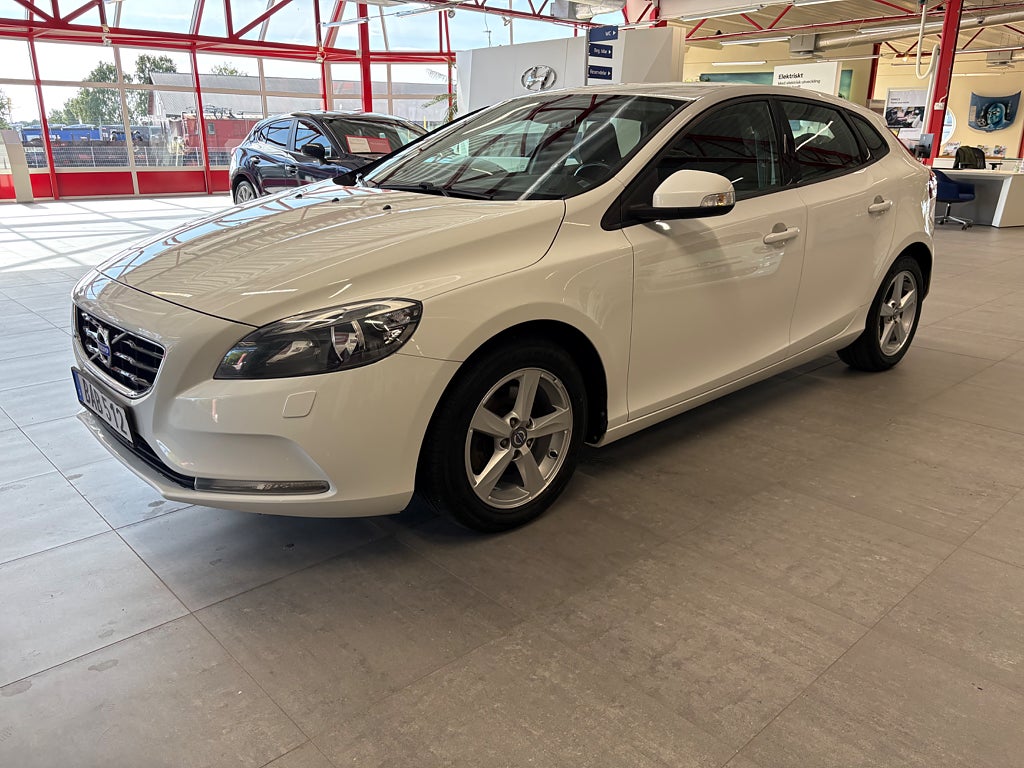 Volvo V40 T2 Your Kinetic 