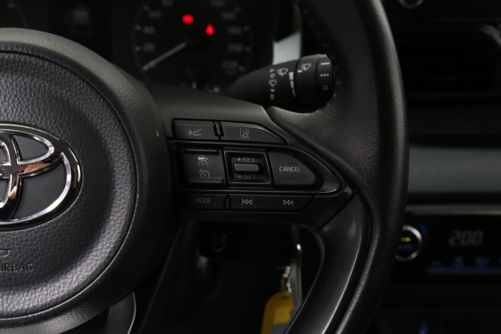 Toyota Yaris Hybrid Active Aut 5D Kamera PDC Blåtand