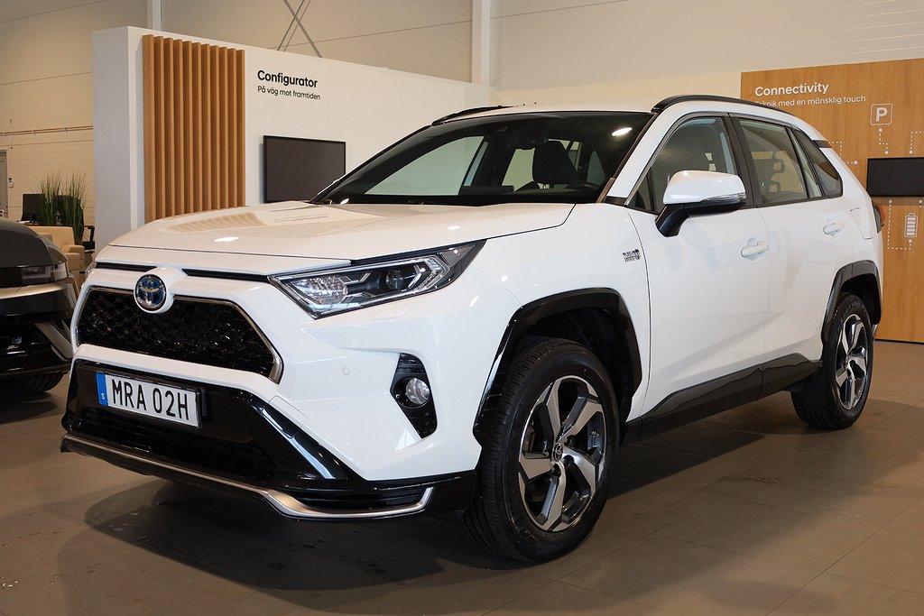Toyota RAV4 Plug-in Hybrid E-CVT Active AWD Dragkrok Kamera 2022