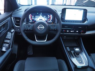 SUV Nissan Qashqai 9 av 23