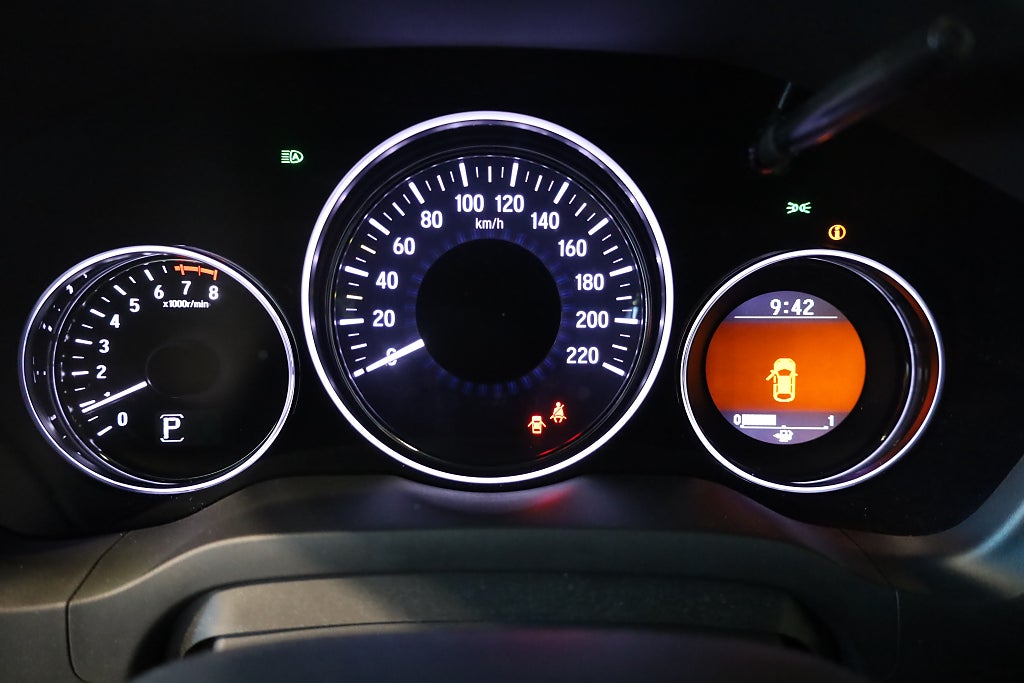 Honda HR-V 1.5 i-VTEC Elegance AUT Drag Kamera Navi Blåtand PDC