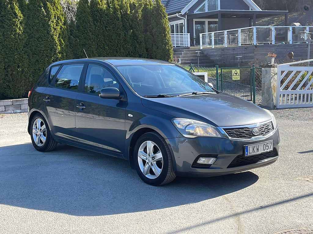 Kia Ceed 1.6 CRDi ECO, Comfort, dragkrok, 115hk, 2011