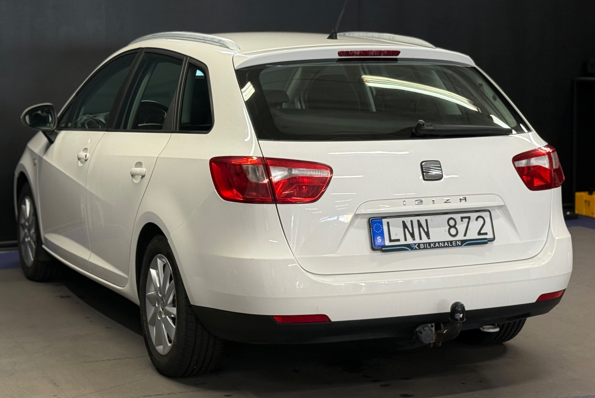 Seat Ibiza ST 1.6 TDI CR Style 2011, bild 7/39