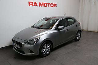 Halvkombi Mazda 2 1 av 23