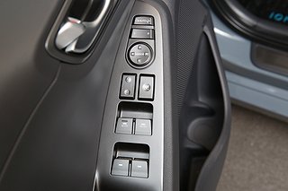 Halvkombi Hyundai IONIQ 17 av 29