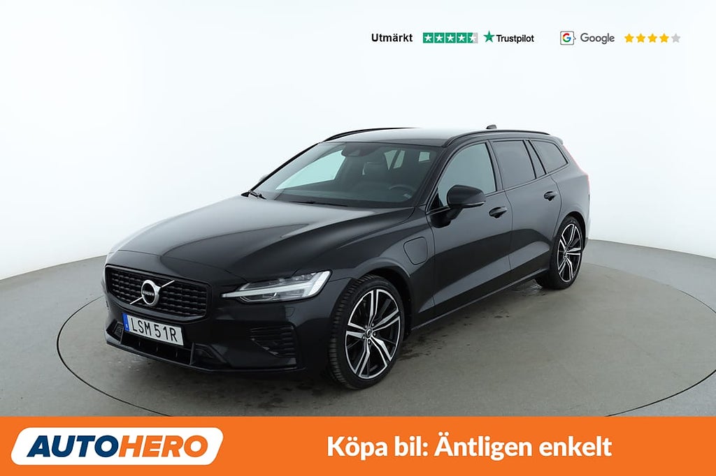 Volvo V60 T6 PHEV R Design AWD / CarPlay, VOC, Lane assist