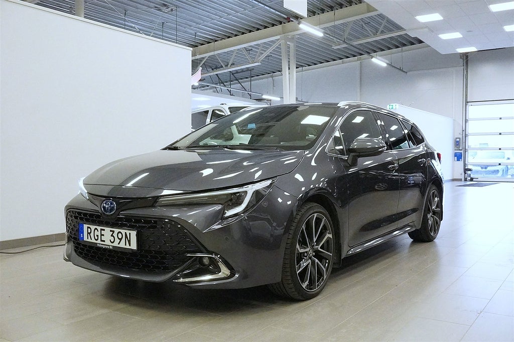 Toyota Corolla 1.8 Hybrid Ts Executive Skinn Jbl | Ränta 4,99%