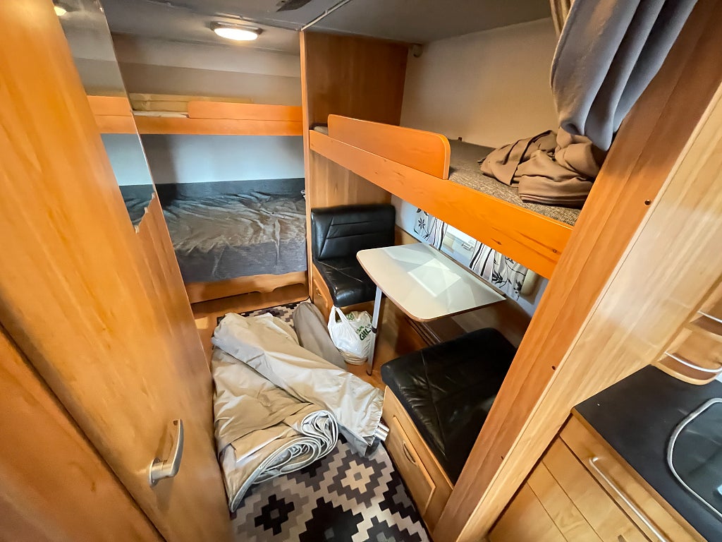 Polar 680 /Barnkammare/Förtält/AC/ALDE/7 bäddar/Fint skick - Polar