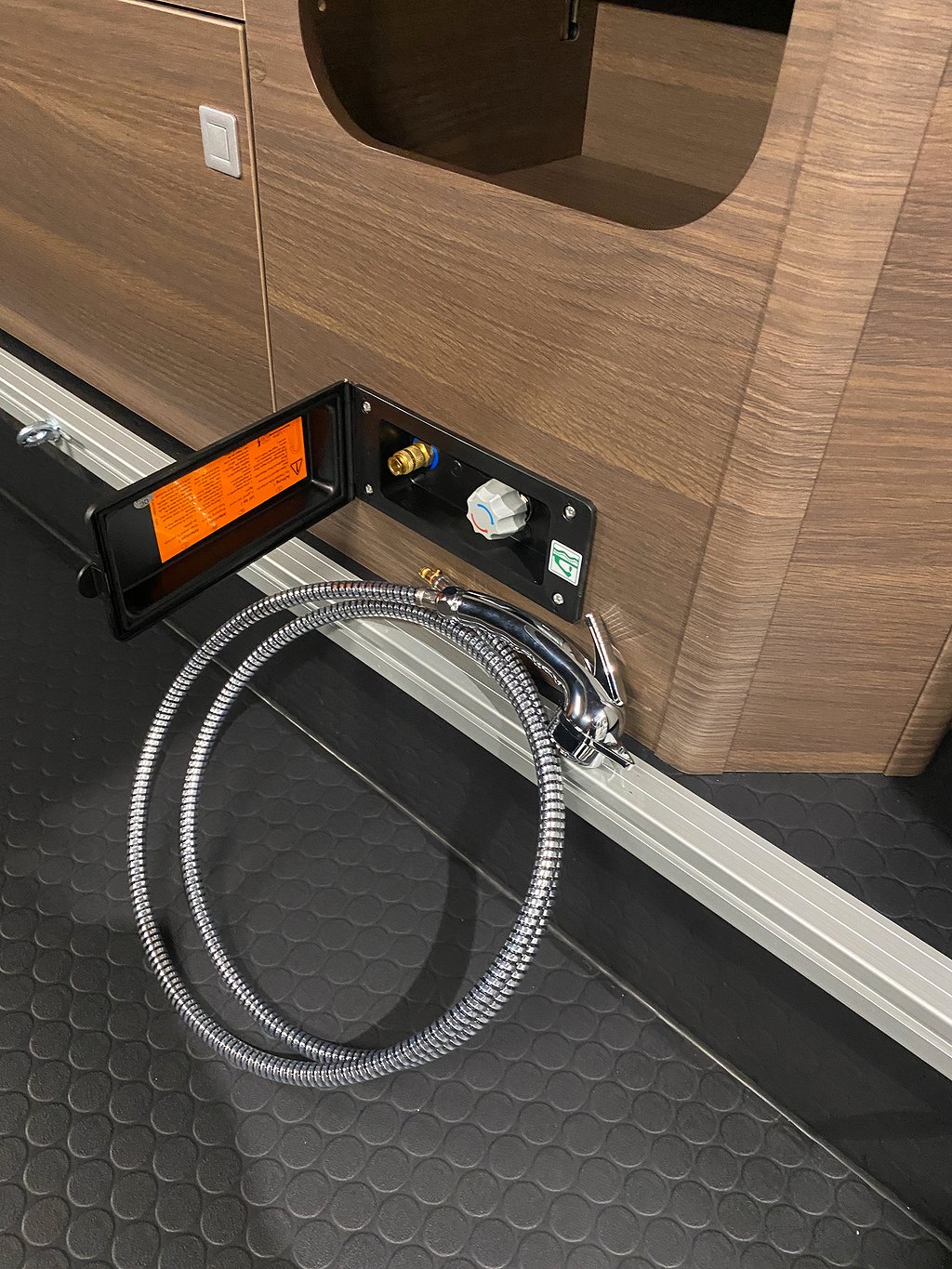 Adria Coral Supreme 670 SL / ALDE / Ugn / Panorama / Automat - Adria