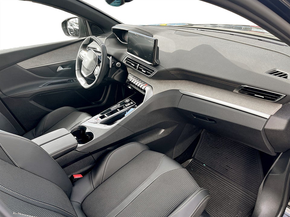 Bild på Peugeot 5008 GT Hybrid 145hk Aut KAMPANJ BRÄNSLE INGÅR