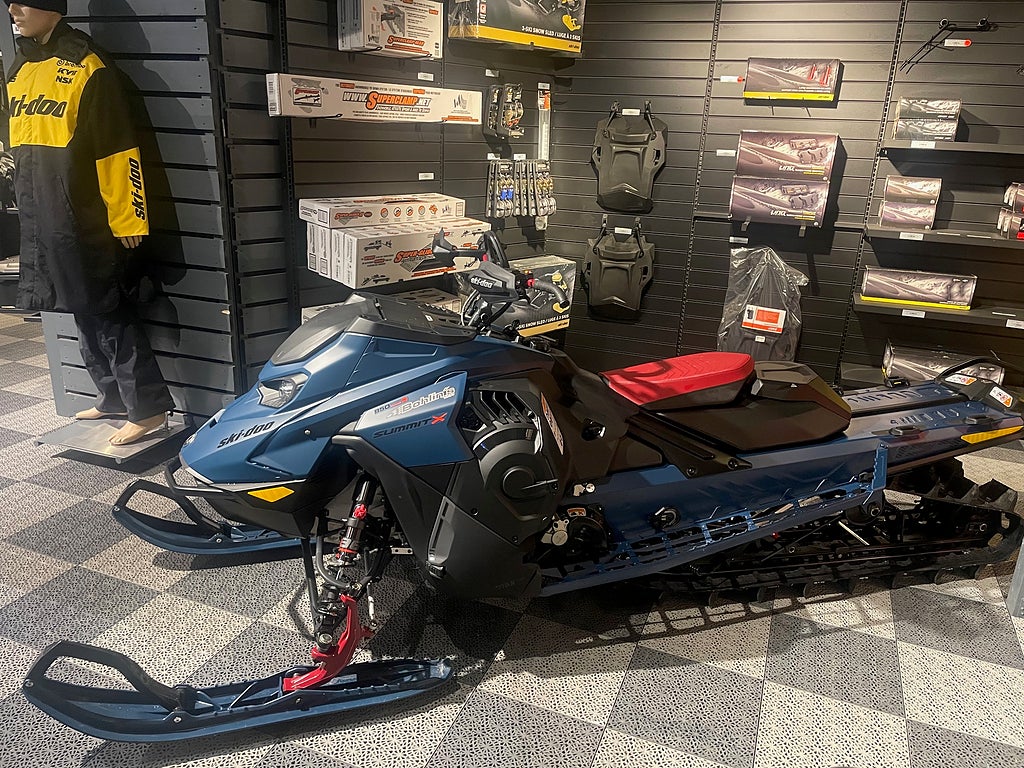 Ski-Doo Summit X Expert 850 E-tec turbo R HUB -25 *Kampanj* 