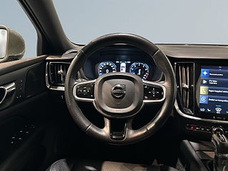 Volvo V60 T6 AWD Inscription Pvärm Pano GPS H/K CarPlay HuD SoV – bild 9