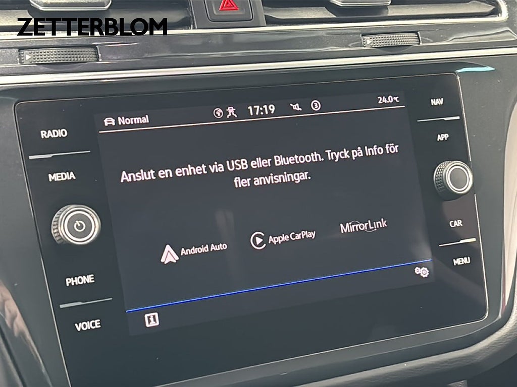 SUV Volkswagen Tiguan 15 av 17