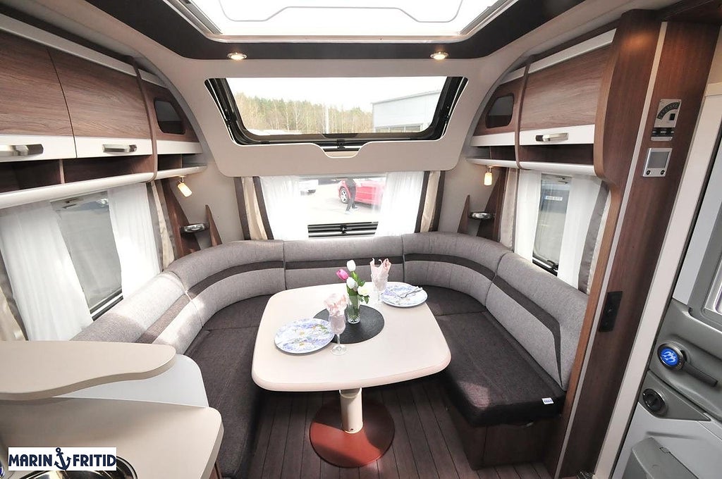 Knaus Scandinavian selection 650 UDF + tiki 1250