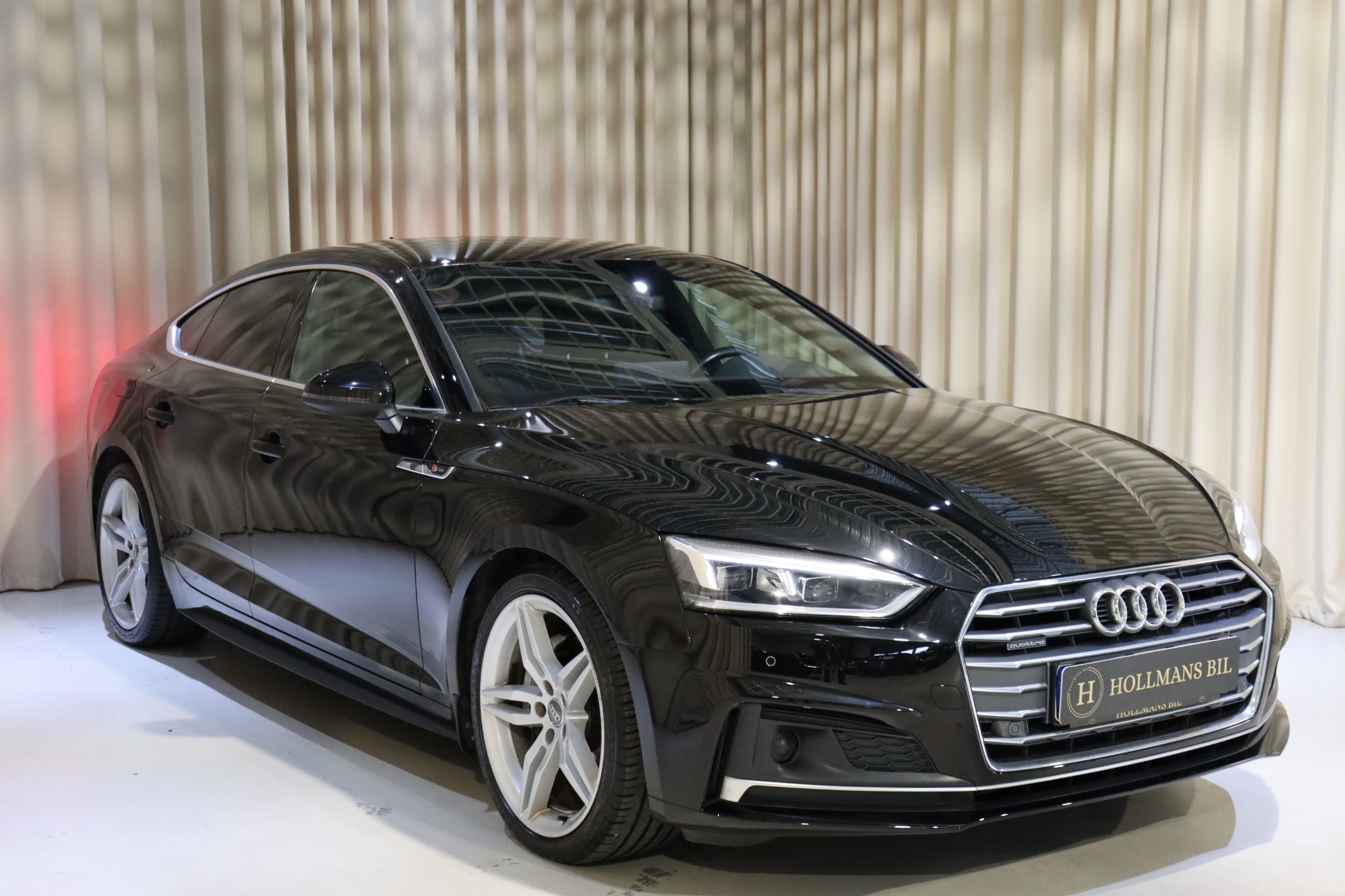 Audi A5 2018, bild 3/51