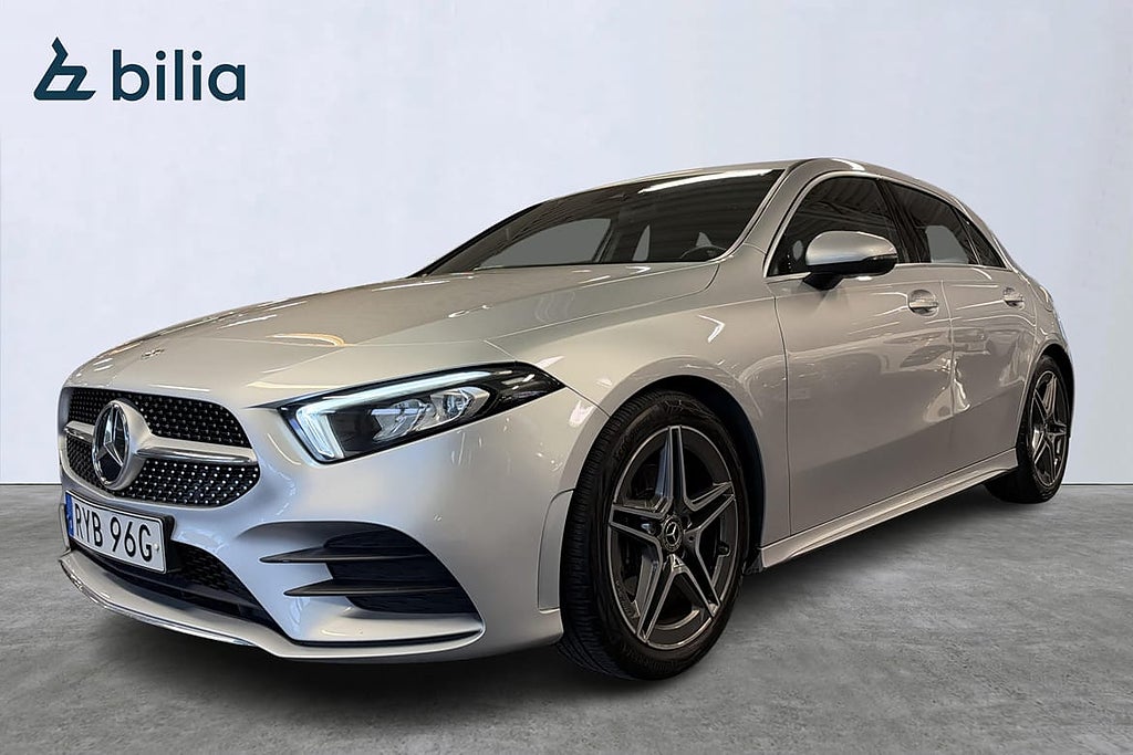 Mercedes-Benz A 180 | AMG Line | Parkeringsvärmare | 18" AMG