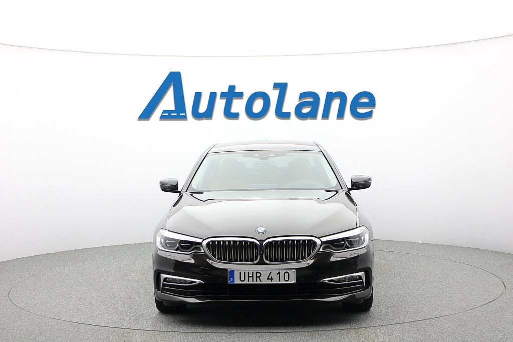 BMW 520d xDrive Luxury Line HUD,H/K,360°,GPS 190hk