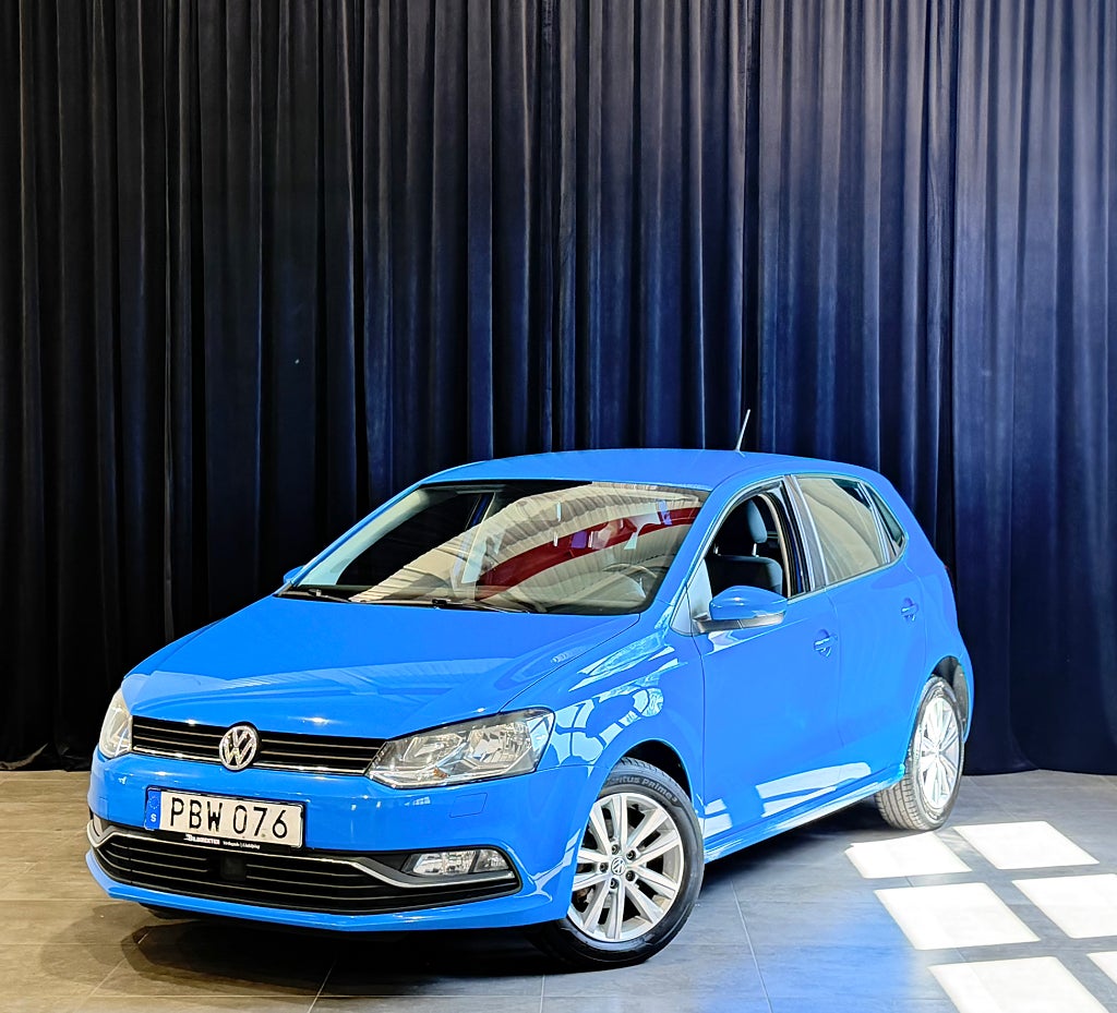 Volkswagen Polo 1.2 TSI  ÅRS SKATT 360:- VÄLSKÖTT NY SERVAD NY BES 90HK