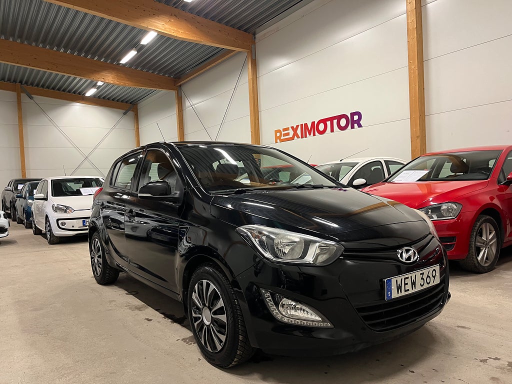 Hyundai i20 5-dörrar 1.2 Premium Ny Besiktad 