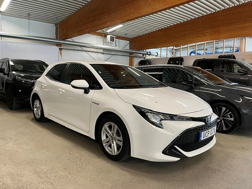 Toyota Corolla 1,8 HYBRID 5D ACTIVE, Vinterhjul