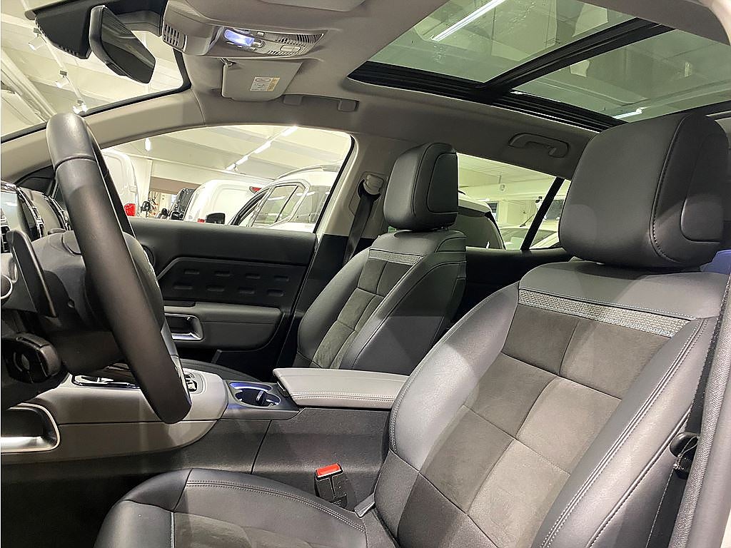 Bild på Citroën C5 Shine Exclusive PHEV 225hk - PANORAMA