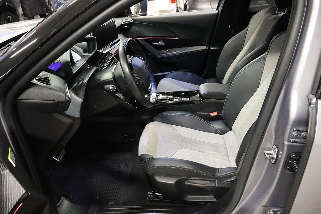 Bild på Peugeot E-2008 GT 136hk Aut - BACKKAMERA