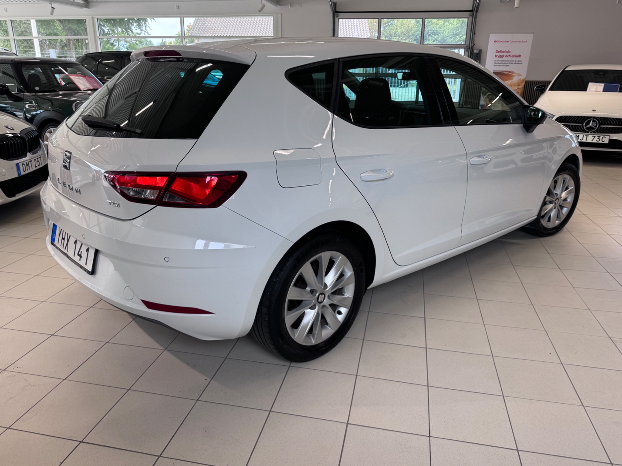 Seat Leon 1.2 TSI Style 5-d 2017, kuva 4/43