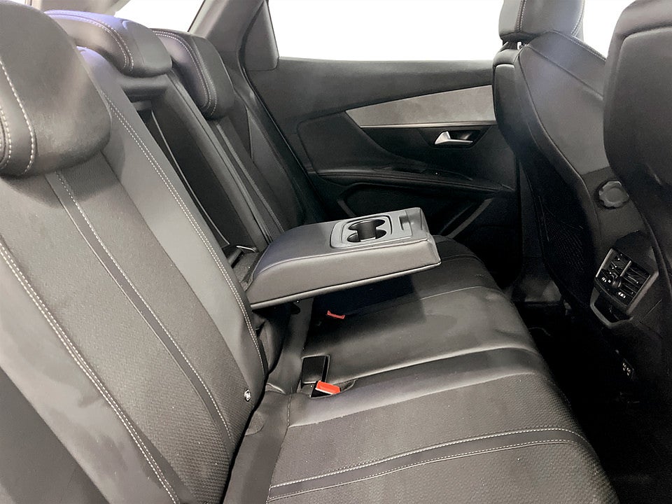 Bild på Peugeot 3008 GT 1.2 PT 130hk Aut B-KAMERA CARPLAY