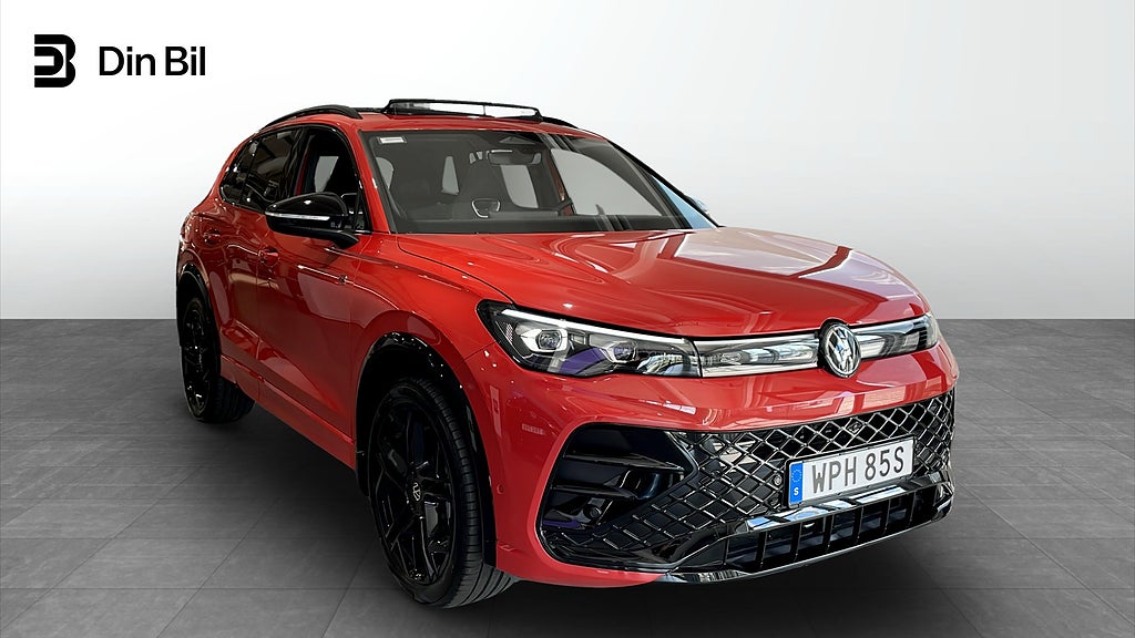 Volkswagen Tiguan R-LINE eHybrid 272HK DSG Drag Panorama