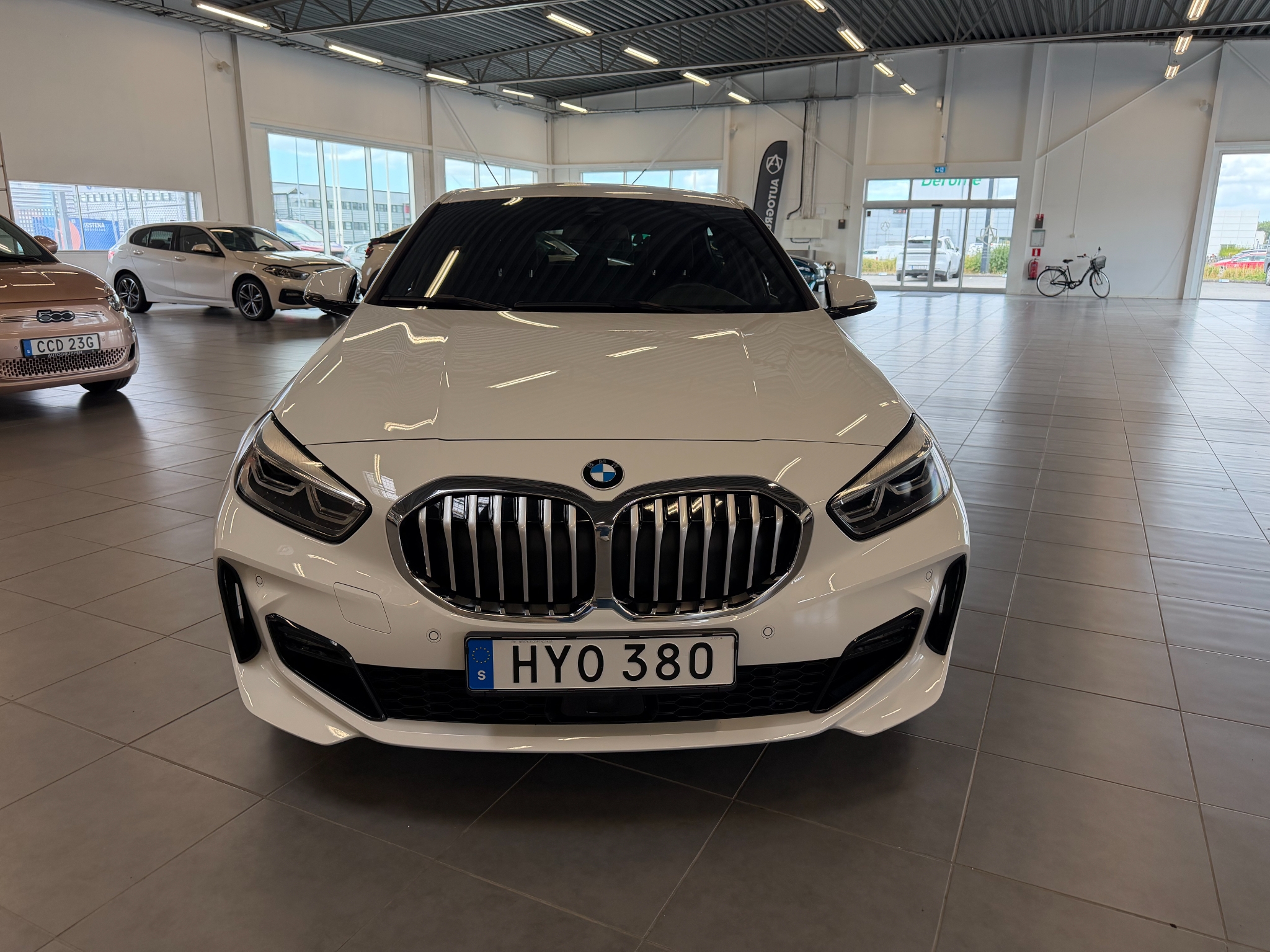 BMW 118 i Steptronic M Sport 2023, bild 2/51