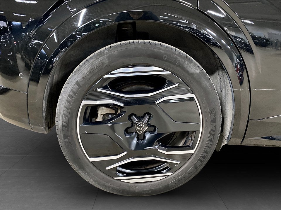 Bild på Peugeot E-3008 GT Ultimate 85kWh 214hk Aut - PANO, FOCAL