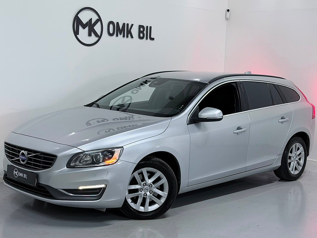 Volvo V60 D2 Powershift Momentum /Nyservad /Nybesiktad