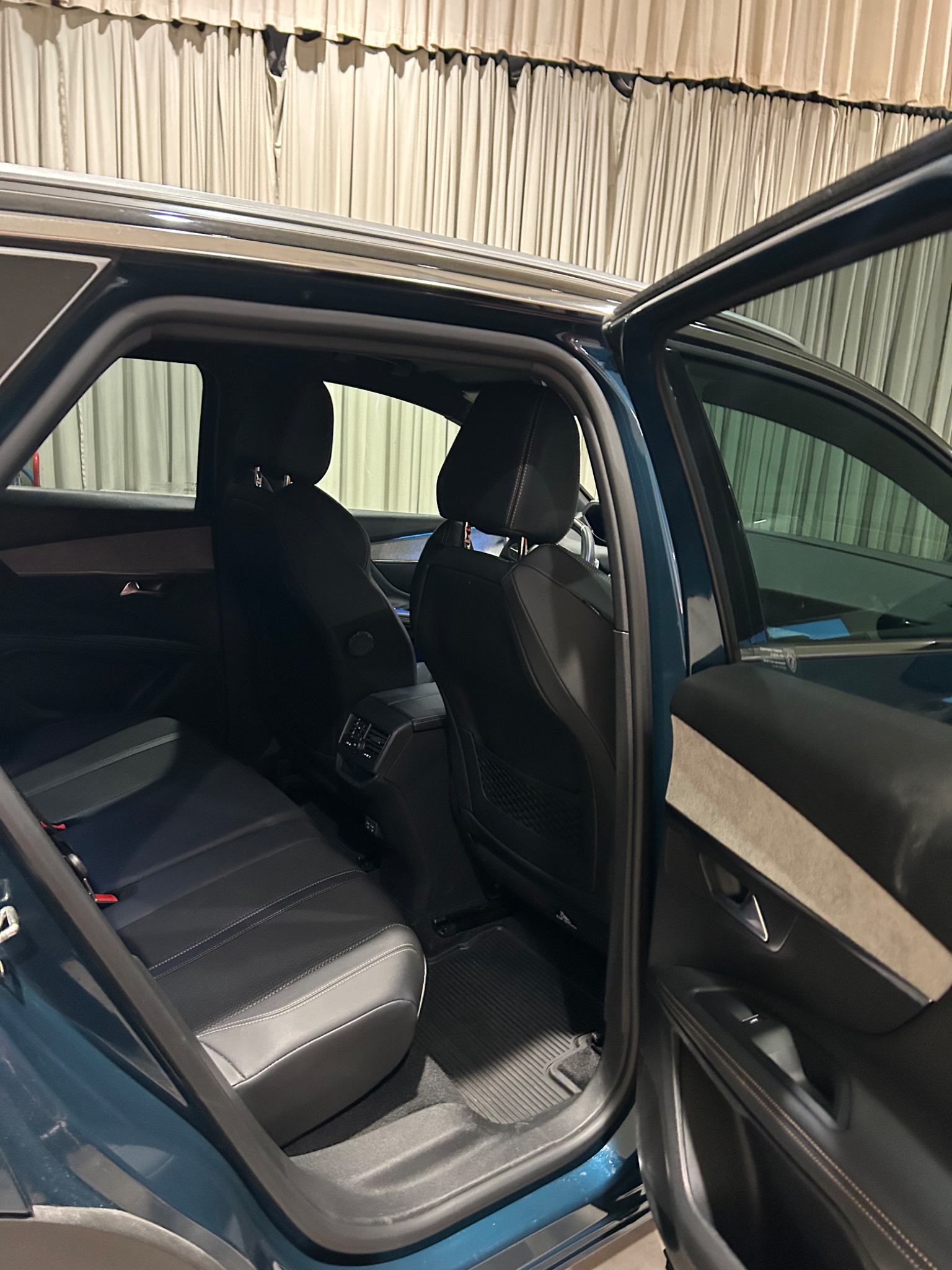 Peugeot 3008 2023, bild 5/43