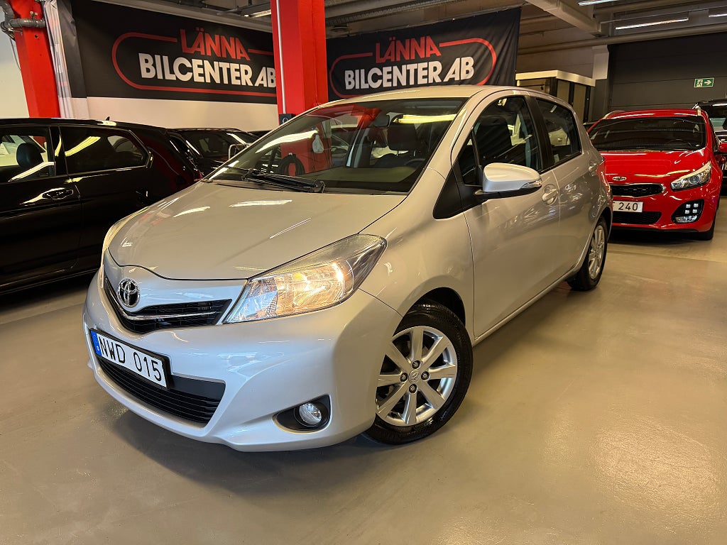 Toyota Yaris 1.33 Dual VVT-i Active 1 Ägare Låga mil Kamera