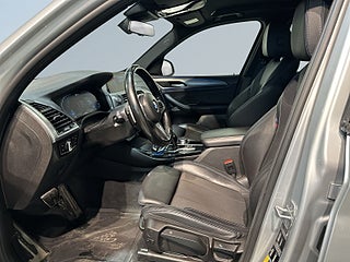 BMW X3 xDrive30e M Sport 1 ägare Cockpit Drag Kamera Pvärm SoV – bild 7
