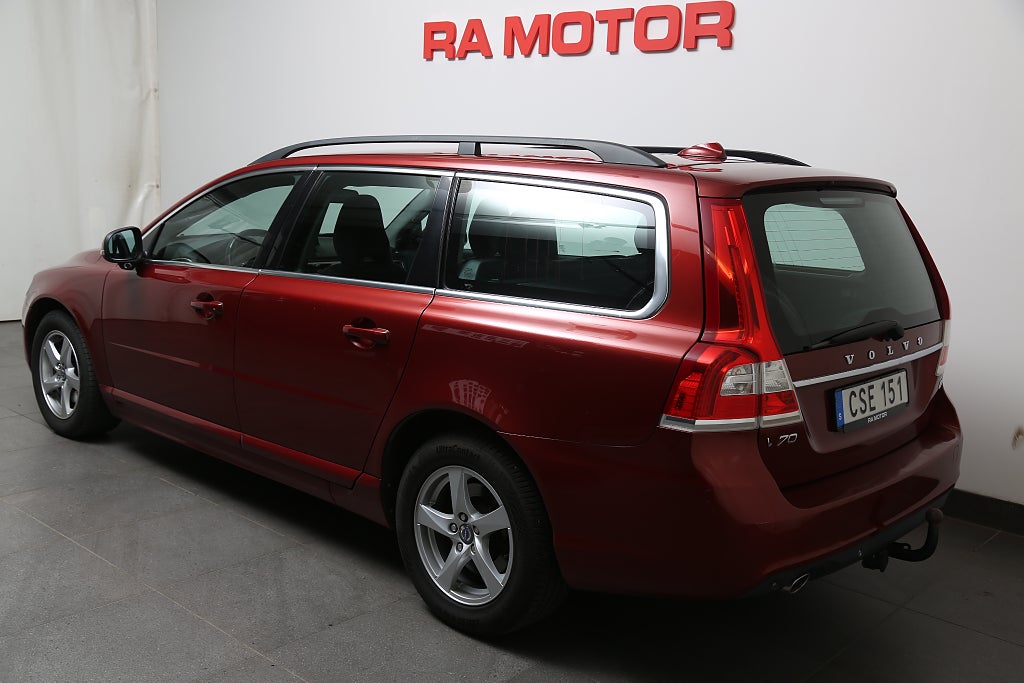 Volvo V70 D4 181hk Momentum BLIS Kamera Motorv VOC Dragkrok 2015