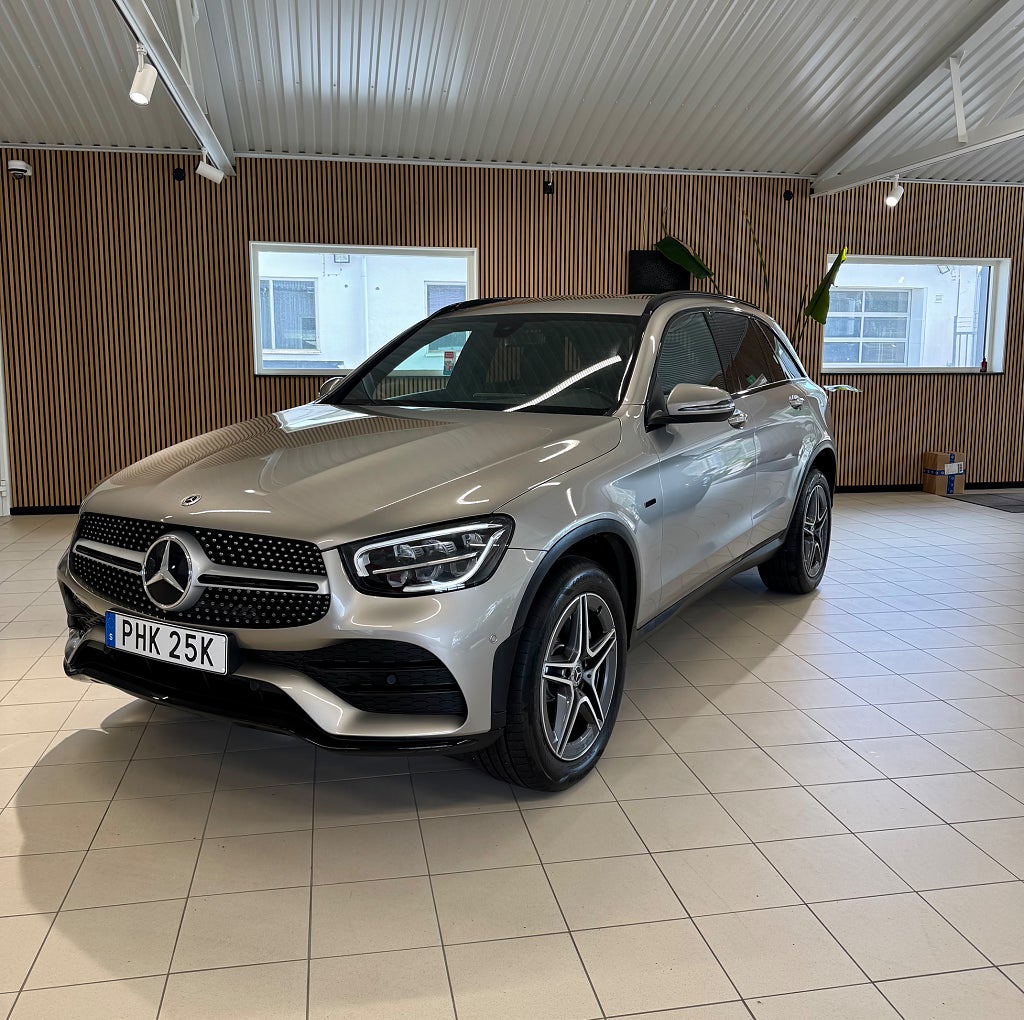 Mercedes-Benz GLC 300 de 4MATIC 9G-Tronic AMG Line / Drag / GPS