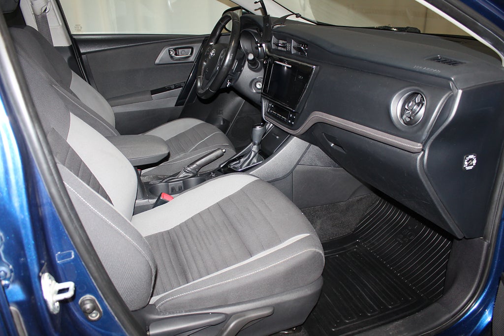 Toyota Auris Touring Sports 1.2 Turbo Multidrive S Active, Dragkrok