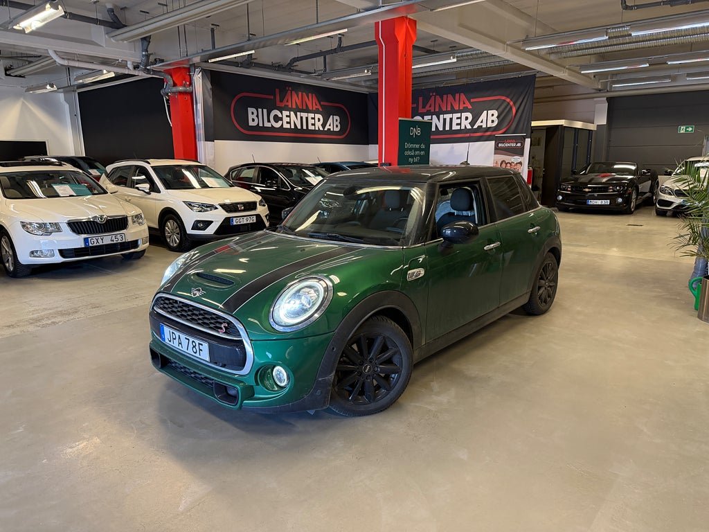 MINI Cooper S DCT Backkamera PDC Keyless Experience 178hk SoV