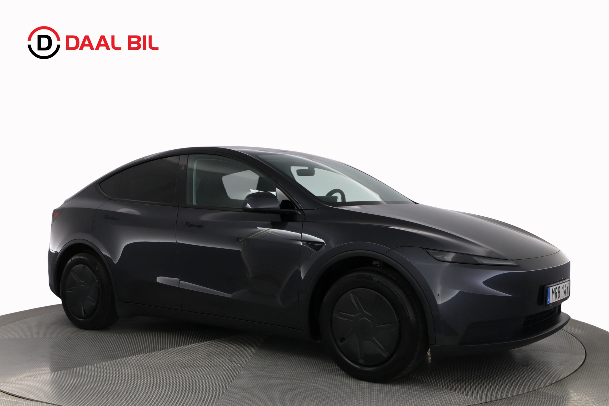 Tesla Model Y STANDARD RANGE RWD 299HK 2026, kuva 4/10