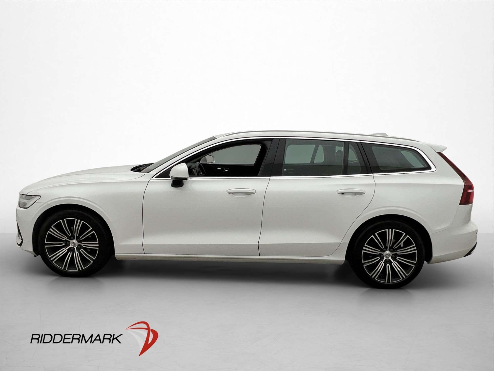 Volvo V60 D3 Inscription 2019, kuva 5/76