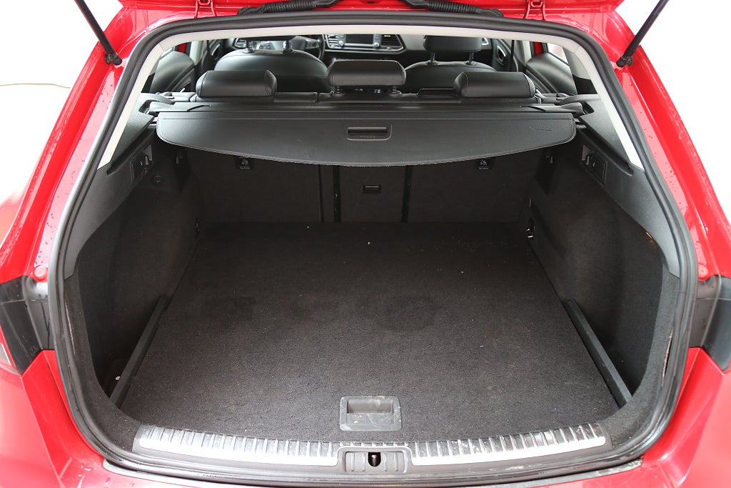 Seat Leon ST 1,2 TSI 110hk Style Kombi Aut Dragkrok 2016